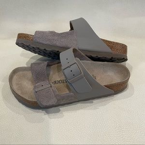 LIKE NEW Birkenstock Arizona Split Leather/Suede Gray Taupe size 36 regular/wide